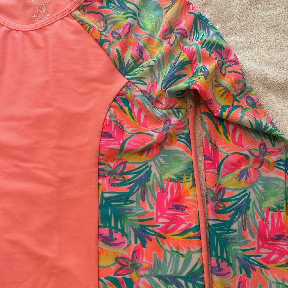 💖3/$15💖 Neon Tropical Rashguard - Picture 3 of 4